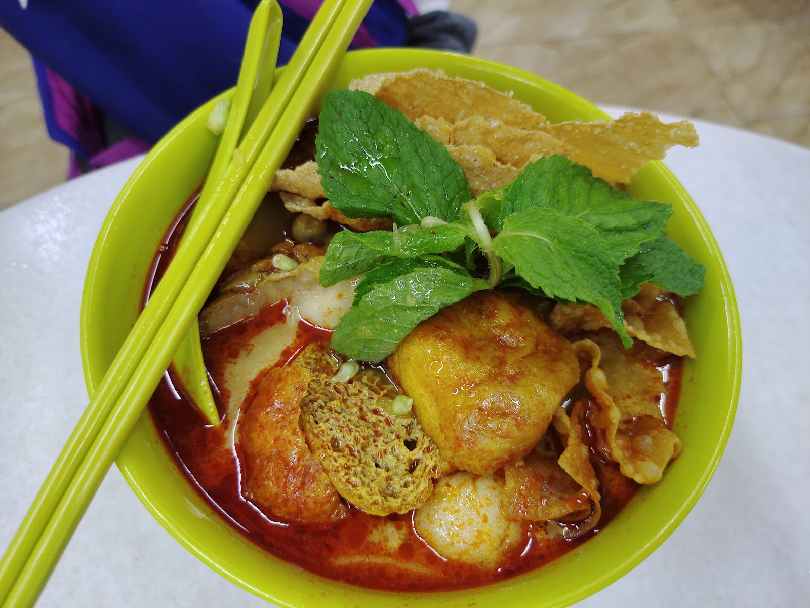 怡保律三支美食坊