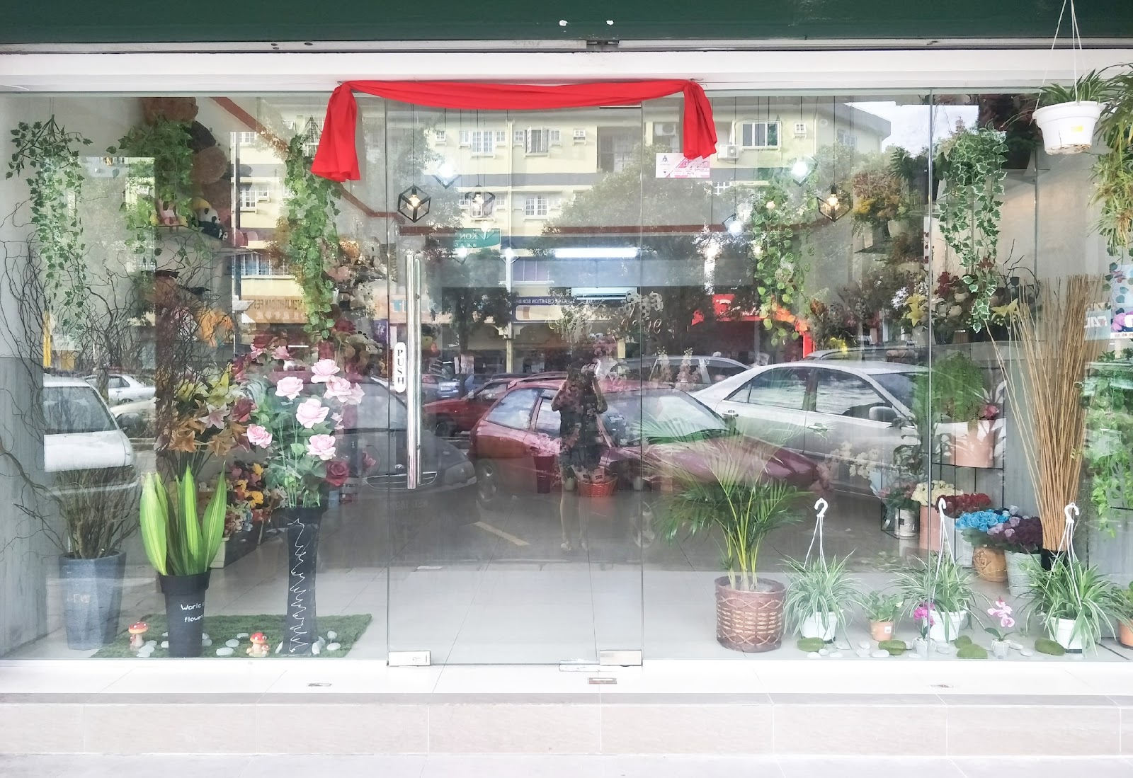 Lyn Florist