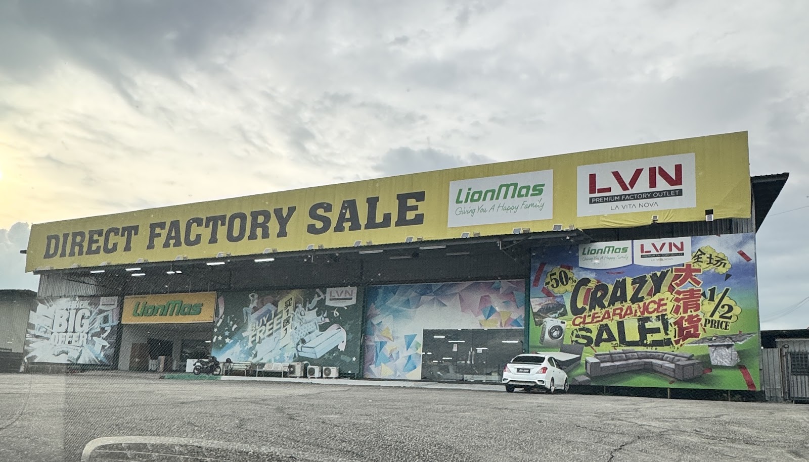 Maison Furniture Sdn Bhd (万顺家私)