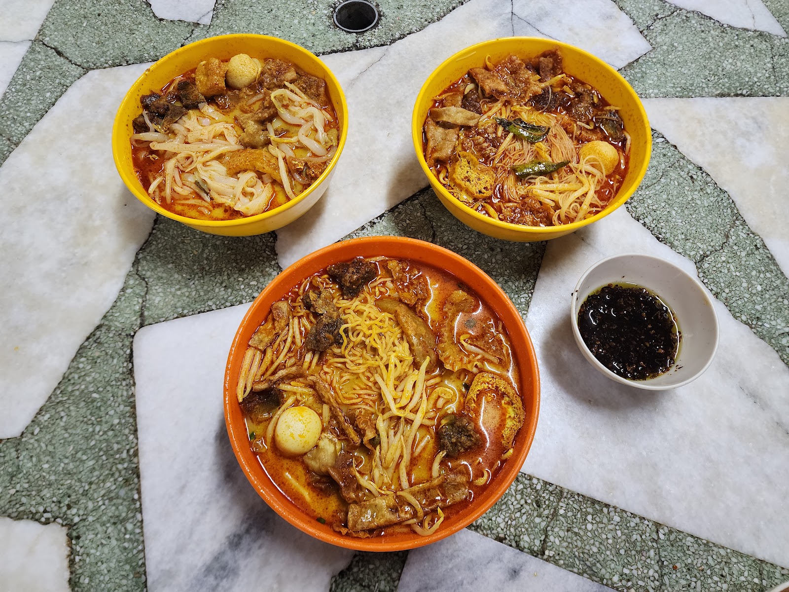 Serdang Midnight Curry Mee Stall • Kampung Baru Seri Kembangan